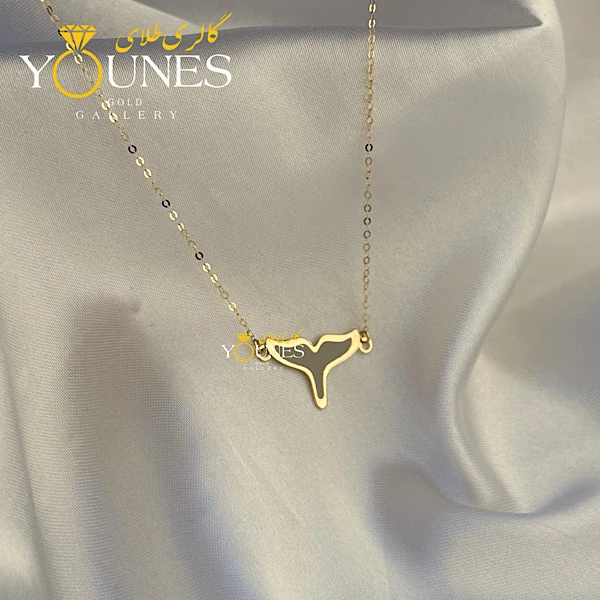 تصویر دوم گردنبند میناکاری دم وال طوسی طلا